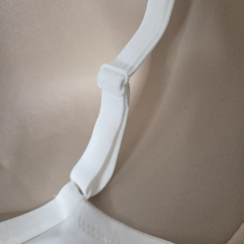 Maidenform Wonderbra Plunging Neckline Underwire Push Up Bra Size 40D NWT